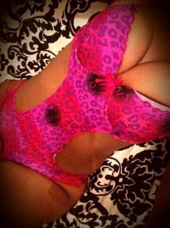 , 21  female escort, Houston