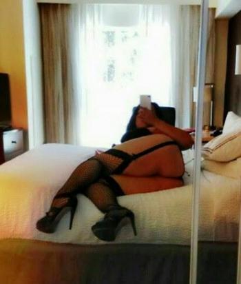 , 22  female escort, Houston