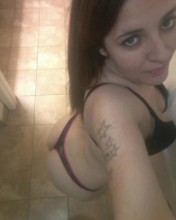 , 22  female escort, Houston