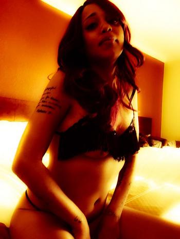 , 21  female escort, Houston