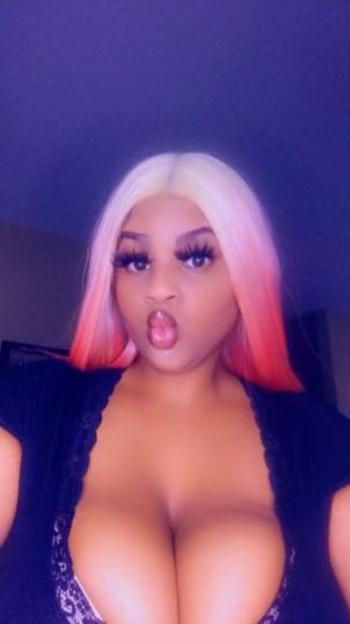 Sweets, 21  female escort, Houston