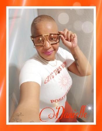 Knowledge, 37  female escort, Houston