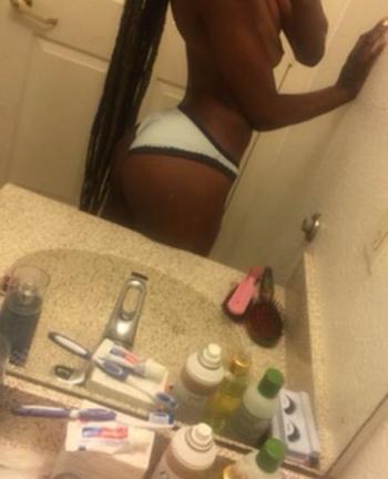 Riley banks, 24  female escort, Houston