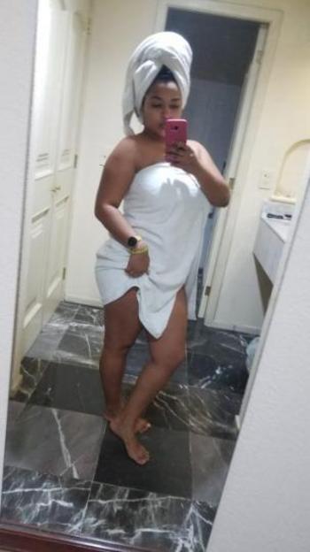 yaqueline, 25  female escort, Houston