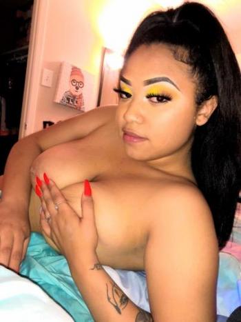 Aaliyah :), 21  female escort, Houston