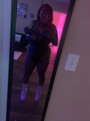 Kash, 23  female escort, Houston