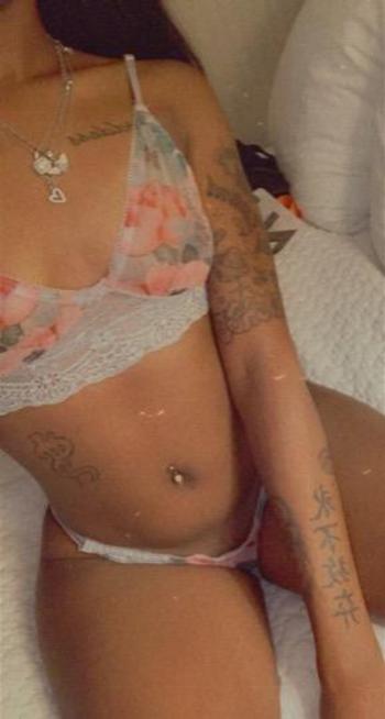 Montana Ana, 21  female escort, Houston