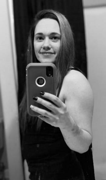 Red, 23  female escort, Houston