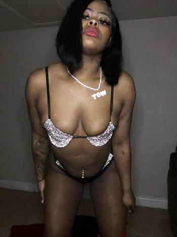 Honeyy, 22 African American female escort, Houston