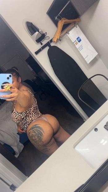 KENN SO YUMMY, 25  female escort, Houston