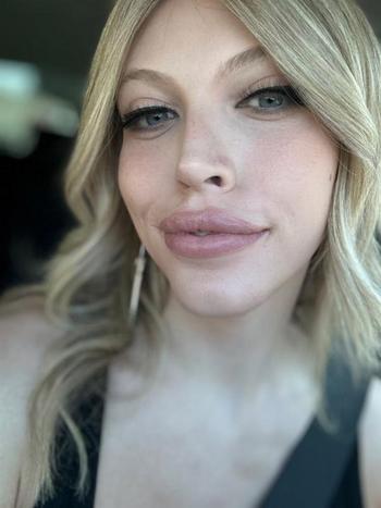 318-507-6115, 24  female escort, Houston