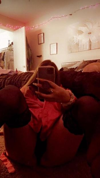 Brittany, 23  female escort, Houston