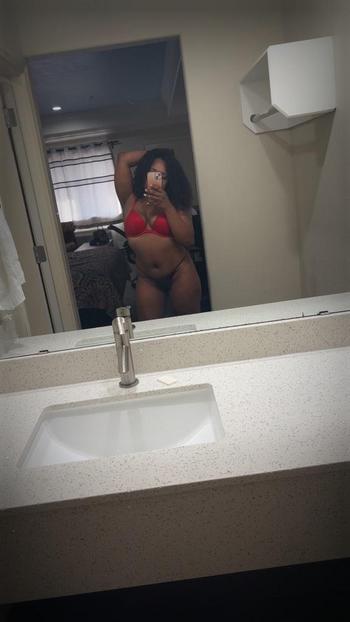 Monnie, 24  female escort, Houston